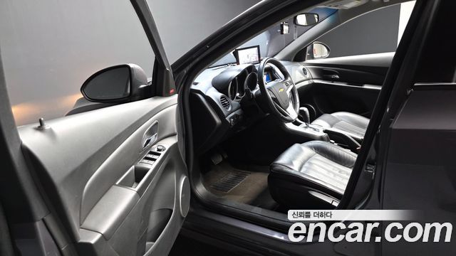 Chevrolet Cruze 1.6 LT+ 2011 — фото 10