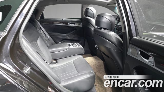 Genesis G80 3.3 GDI AWD Premium Luxury 2019 — фото 12