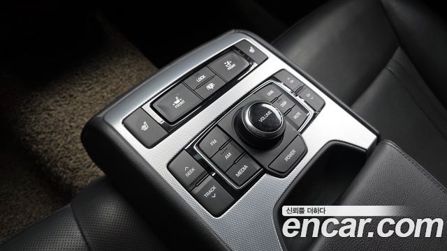 Genesis G80 3.3 GDI AWD Premium Luxury 2019 — фото 19