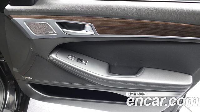 Genesis G80 3.3 GDI AWD Premium Luxury 2019 — фото 24