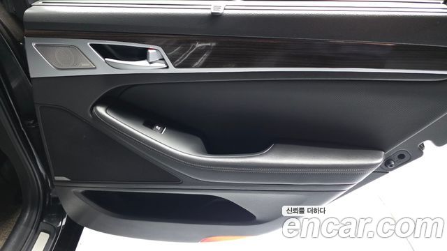 Genesis G80 3.3 GDI AWD Premium Luxury 2019 — фото 25