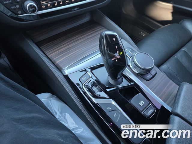 BMW 5 Series (G30) 520d M Sport Package Plus 2017 — фото 17