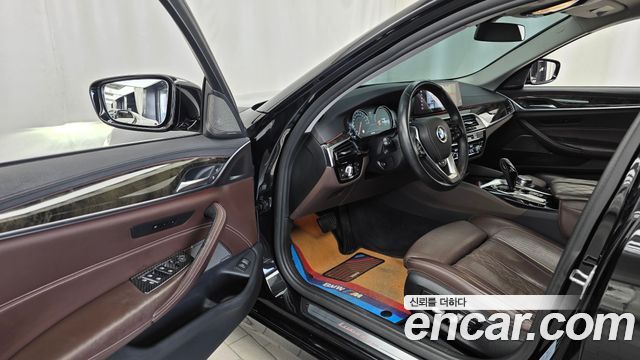 BMW 5 Series (G30) 530d Luxury Plus 2018 — фото 10