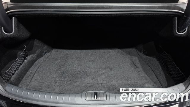 Genesis G80 (RG3) Gasoline 3.5 Turbo AWD 2025 — фото 33