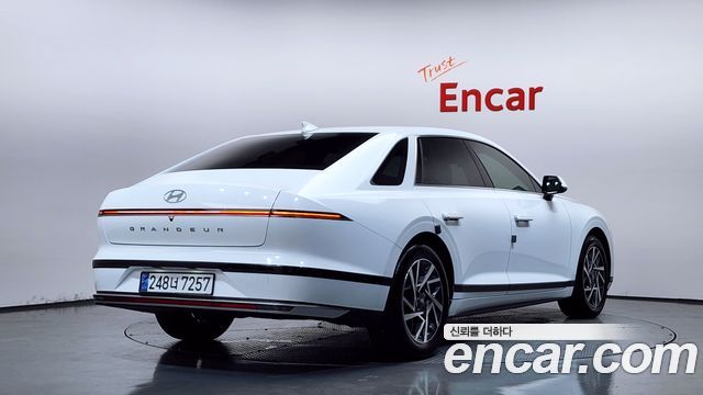 Hyundai Grandeur (GN7) 2,5 Gasoline 2WD Premium 2023 — фото 2