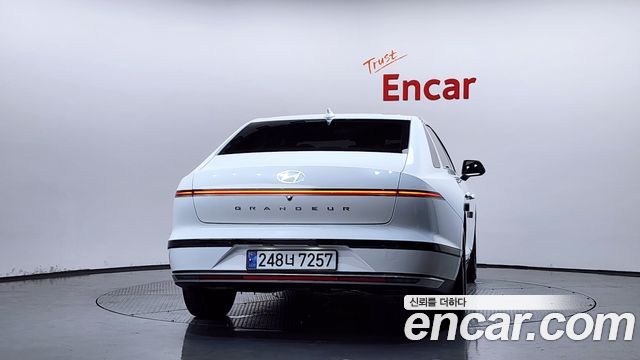 Hyundai Grandeur (GN7) 2,5 Gasoline 2WD Premium 2023 — фото 4