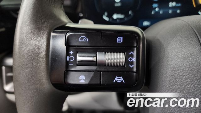 Hyundai Grandeur (GN7) 2,5 Gasoline 2WD Premium 2023 — фото 17