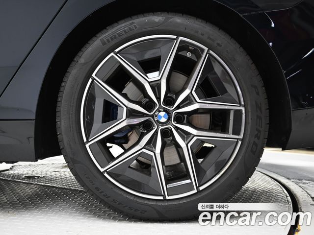 BMW 5 Series (G60) 520i M Sport 2025 — фото 5