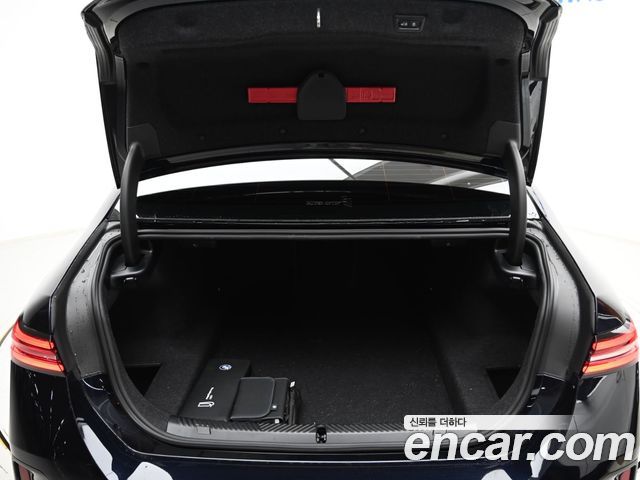 BMW 5 Series (G60) 520i M Sport 2025 — фото 24