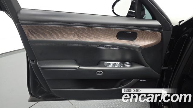 Genesis G90 (RS4) Gasoline 3.5 Turbo AWD 2022 — фото 24