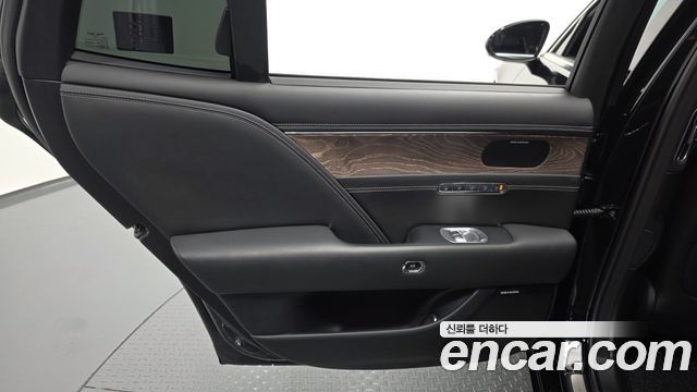 Genesis G90 (RS4) Gasoline 3.5 Turbo AWD 2022 — фото 25