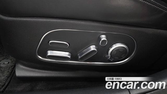 Genesis G90 (RS4) Gasoline 3.5 Turbo AWD 2022 — фото 32