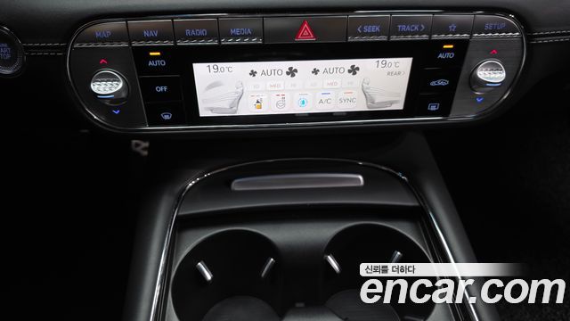 Genesis G90 (RS4) Gasoline 3.5 Turbo AWD 2022 — фото 33
