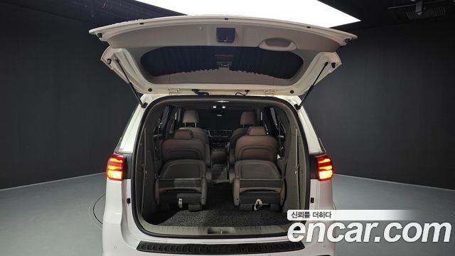 Kia Carnival 9-Seater Luxury 2020 — фото 20