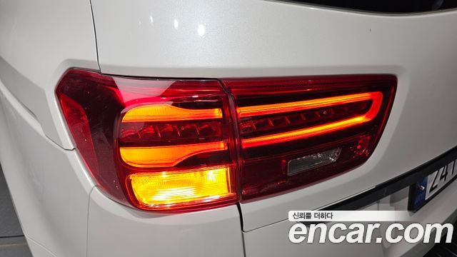 Kia Carnival 9-Seater Luxury 2020 — фото 23