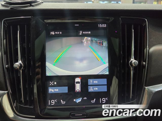 Volvo V90 Cross Country D5 AWD 2019 — фото 17