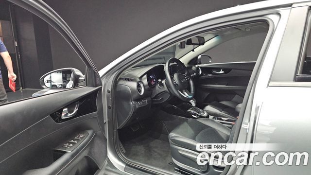 Kia K3 (II) 1.6 Prestige 2024 — фото 10