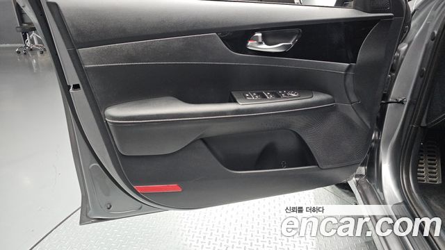Kia K3 (II) 1.6 Prestige 2024 — фото 24