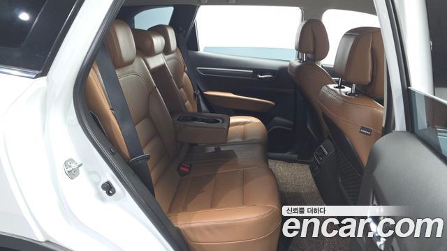 Renault Korea QM6 2.0 LPe RE Signature 2WD 2022 — фото 11