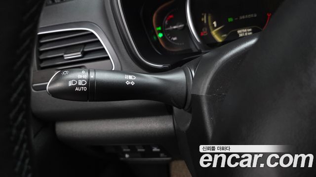Renault Korea QM6 2.0 LPe RE Signature 2WD 2022 — фото 36
