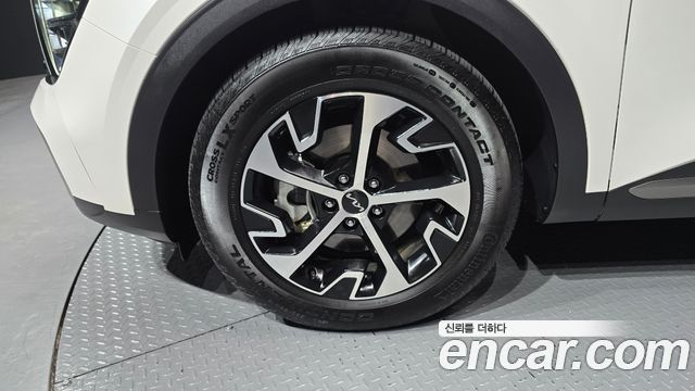 Kia Sportage Hybrid (V) Nobleless Gravity 2WD 2023 — фото 5