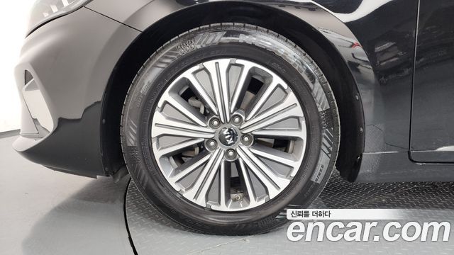 Kia K7 Premier Hybrid Signature 2020 — фото 5