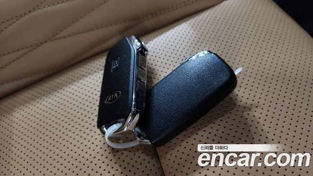 Kia K7 Premier Hybrid Signature 2020 — фото 16
