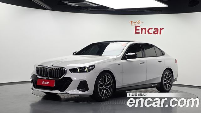 BMW 5 Series (G60) 520i M Sport 2024 — фото 1