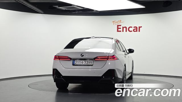 BMW 5 Series (G60) 520i M Sport 2024 — фото 4