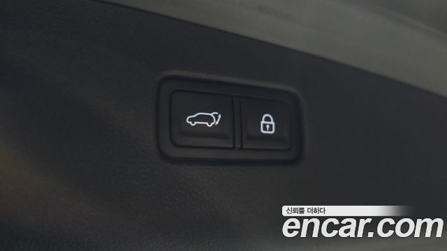Genesis GV70 2.5T Gasoline 2WD 2021 — фото 32