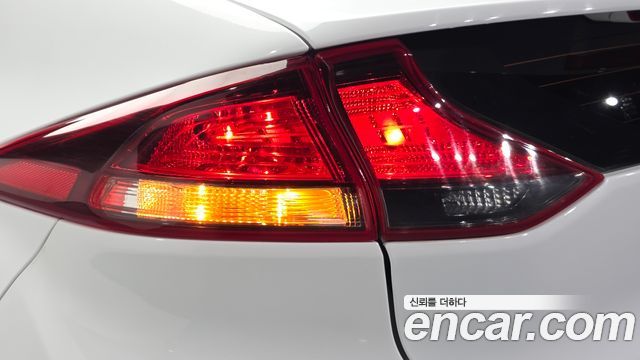 Hyundai Ioniq Hybrid 1.6 HEV N 2020 — фото 23