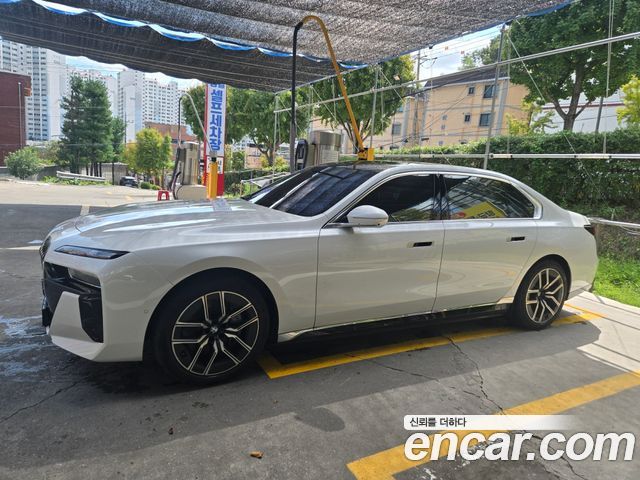BMW i7 (G70) eDrive 50 M Sport Limited 2026 — фото 5