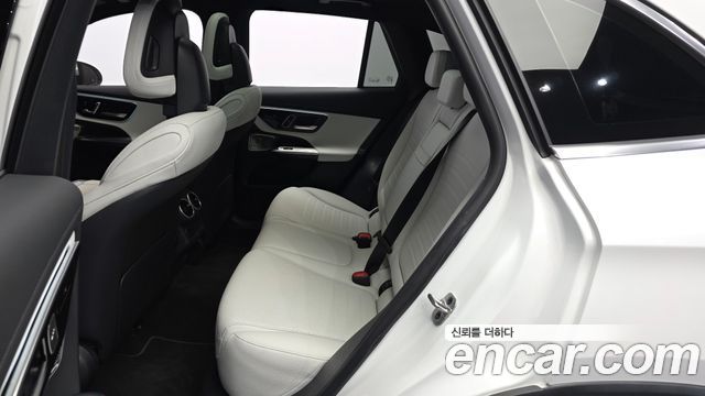 Mercedes-Benz GLC-Class (X254) GLC300 4MATIC AMG Line 2024 — фото 26