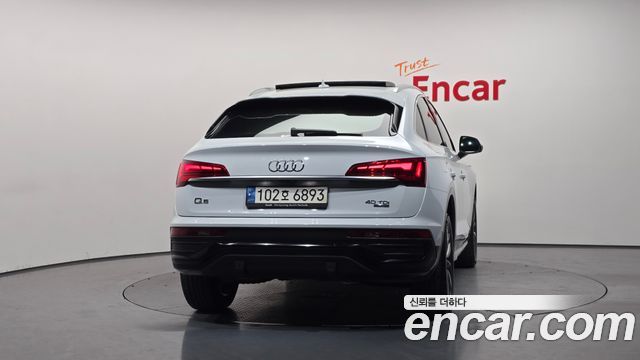 Audi Q5 (FY) 40 TDI Quattro Sportback 2022 — фото 4
