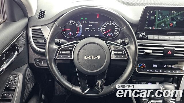 Kia Seltos Gasoline 1.6 Turbo 2WD Signature 2023 — фото 13