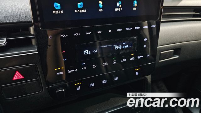 Hyundai Staria 4WD Tourer 11-Seater Modern 2023 — фото 30