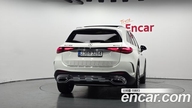Mercedes-Benz GLC-Class (X254) GLC300 4MATIC AMG Line 2026 — фото 4