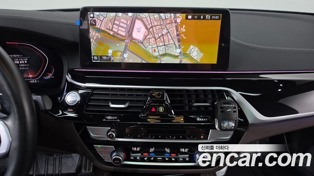 BMW 5 Series (G30) 530i M Sport Package 2023 — фото 13