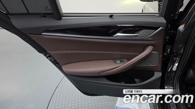 BMW 5 Series (G30) 530i M Sport Package 2023 — фото 25