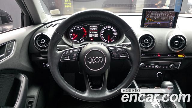 Audi A3 40 TFSI 8V 2018 — фото 13