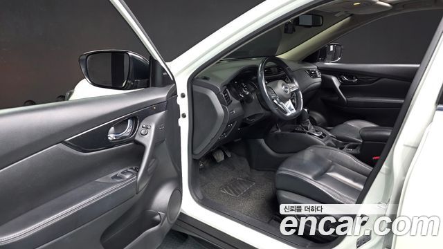 Nissan X-Trail 2.5 4WD 2018 — фото 10