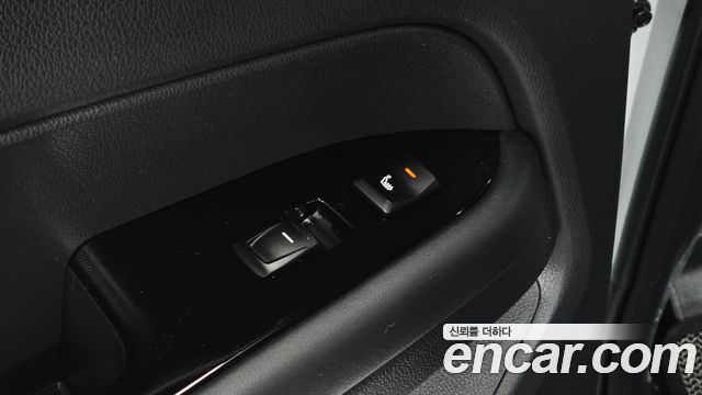 KG Mobility (SsangYong) Rexton Sports Khan Diesel 2.2 4WD Culman Noblesse 2024 — фото 18