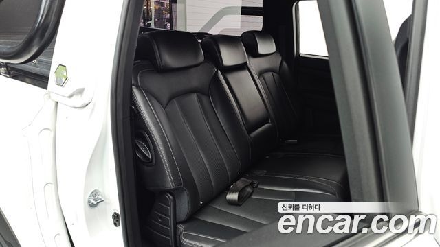 KG Mobility (SsangYong) Rexton Sports Khan Diesel 2.2 4WD Culman Noblesse 2024 — фото 26