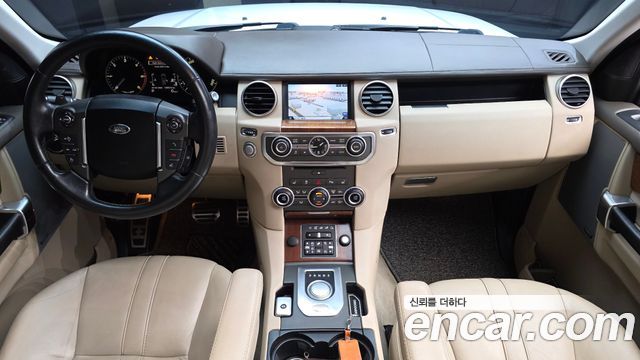 Land Rover Discovery 4 3.0 SDV6 SE 2016 — фото 7