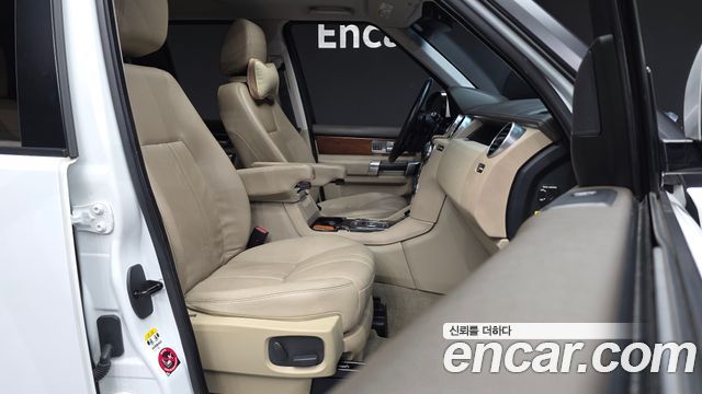 Land Rover Discovery 4 3.0 SDV6 SE 2016 — фото 11