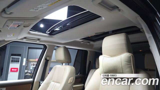 Land Rover Discovery 4 3.0 SDV6 SE 2016 — фото 18
