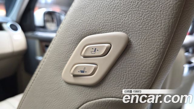 Land Rover Discovery 4 3.0 SDV6 SE 2016 — фото 34