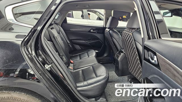 Kia K7 Premier 3.0 LPI Taxi Trendy 2020 — фото 12