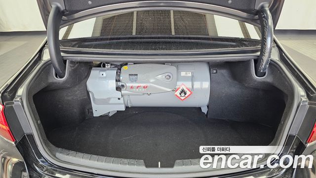 Kia K7 Premier 3.0 LPI Taxi Trendy 2020 — фото 20