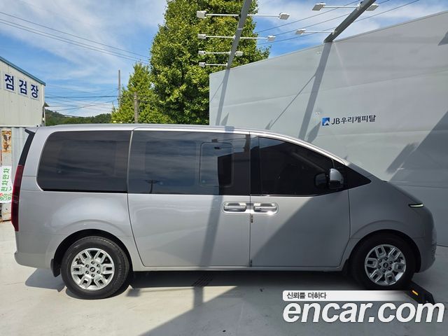 Hyundai Staria L3.5 Cargo 5-Seater Modern 2025 — фото 5